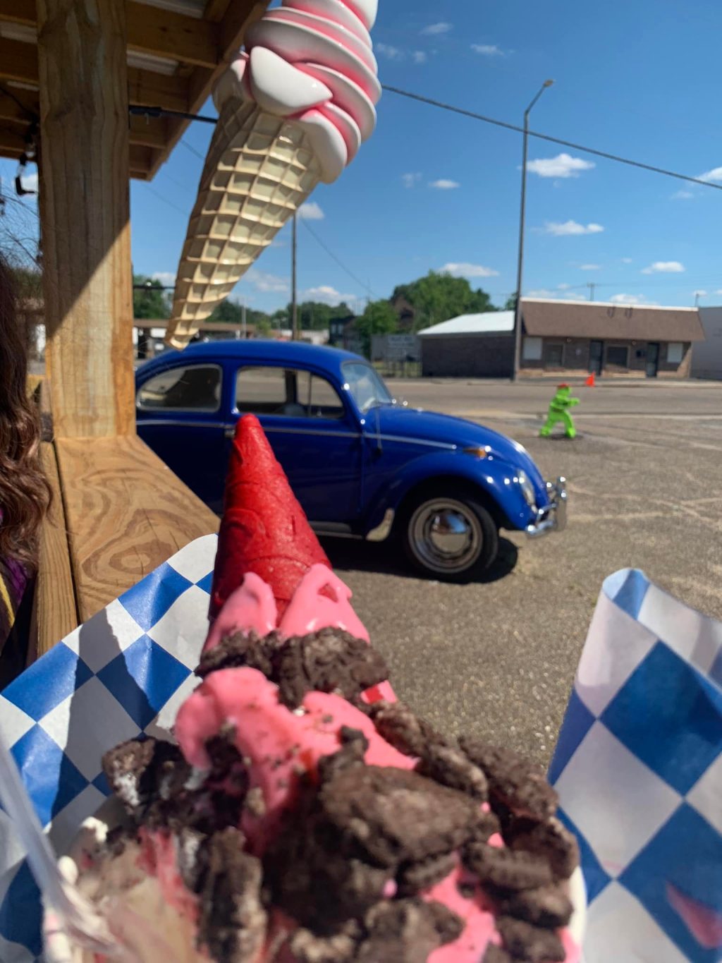 No Better Place to be than Betsy’s on Magnolia